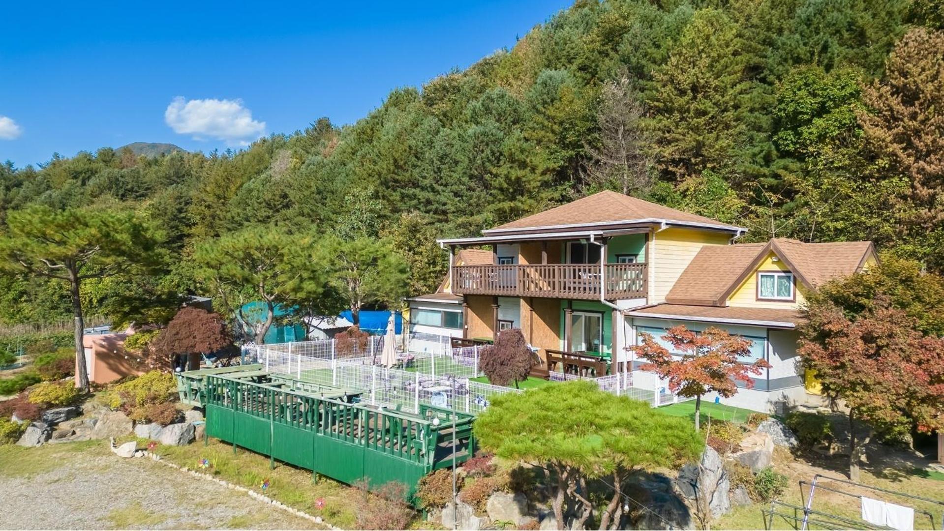 Hongcheon Byeolkaem Kidspulbilla Hotell Exteriör bild